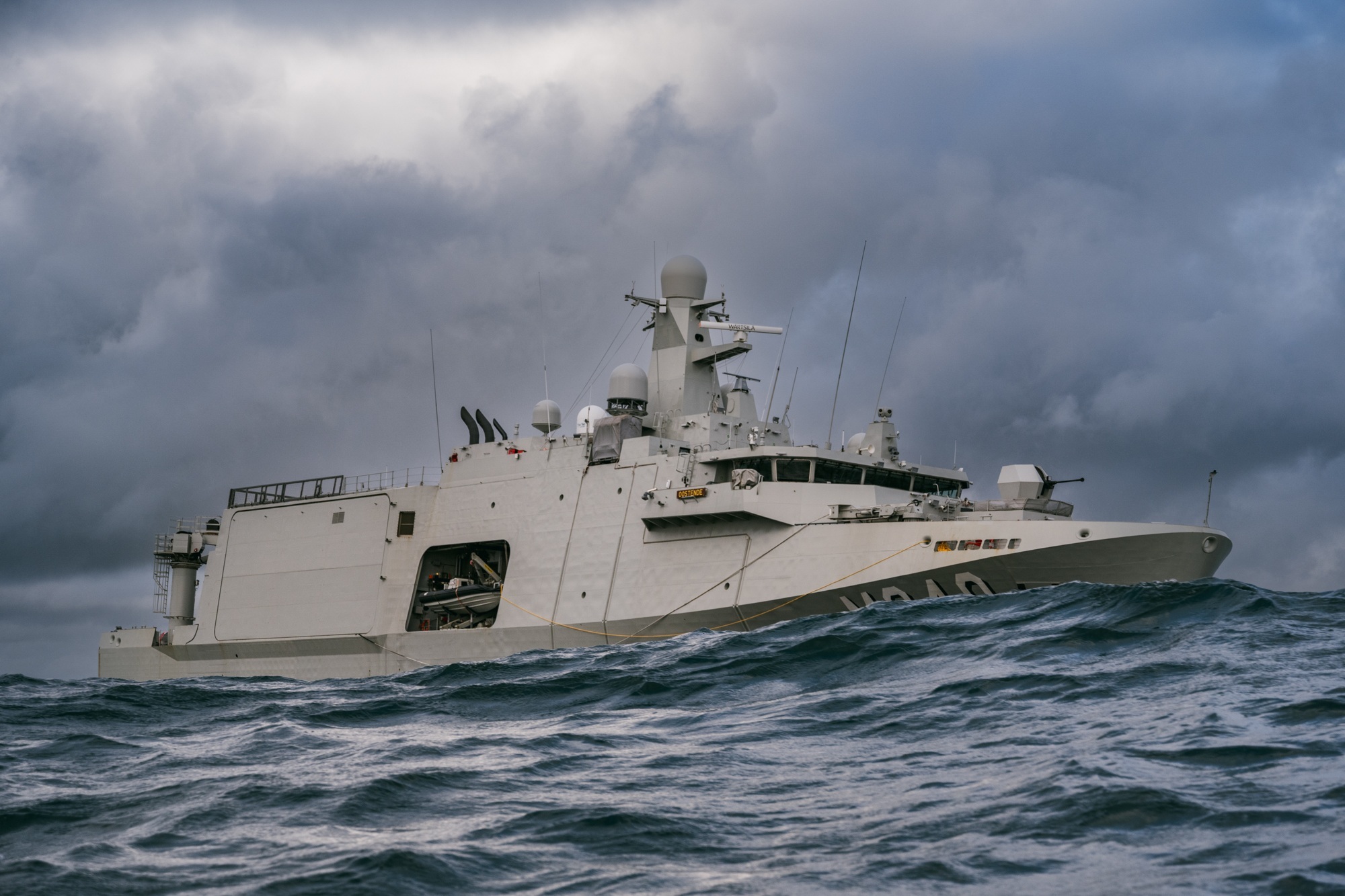 Equipment for Oostende’s mine-countermeasure drone toolbox during Belgian Defence trials.